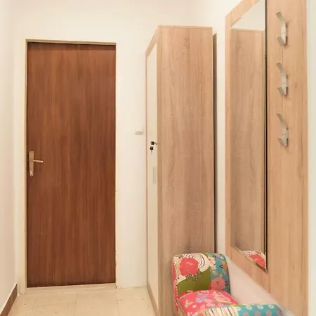 Budget Friendly| 2 Bd | Close To Beach * 斯普利特