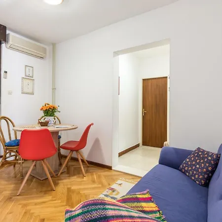 公寓 Budget Friendly| 2 Bd | Close To Beach 斯普利特